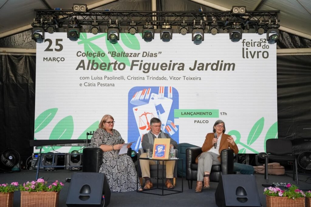 ADEGI levou à Feira do Livro do Funchal novo volume da Coleção Baltazar Dias 7 8888