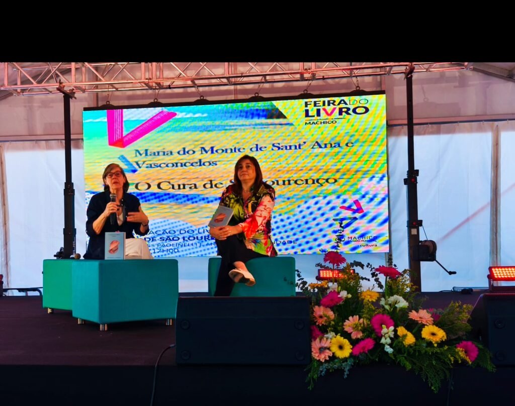 Maria do Monte S.A. e Vasconcelos e coleção Bússola, apresentadas na Feira do Livro de Machico 2 f2